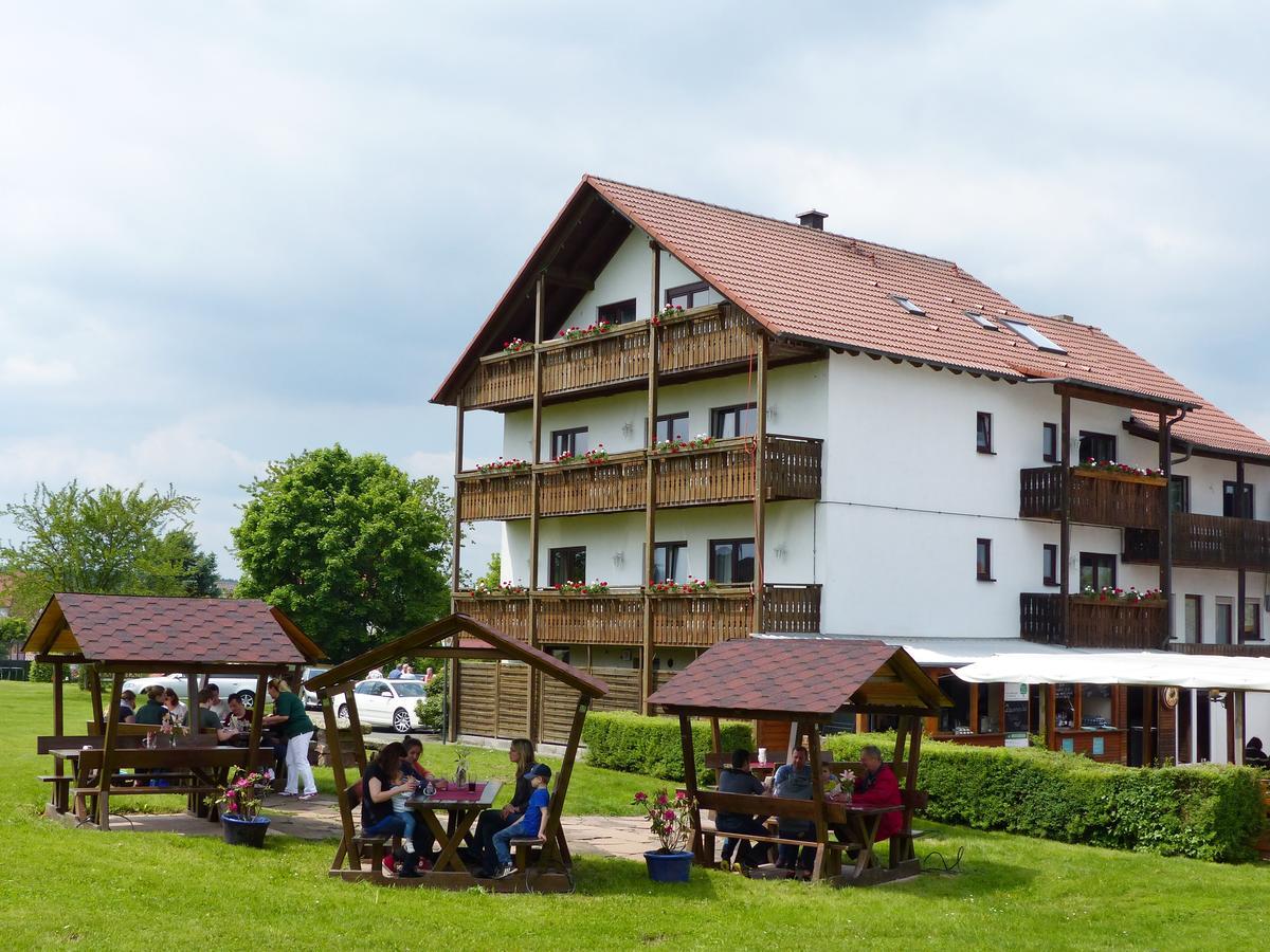 Отель Gruener Baum Kulsheim Экстерьер фото